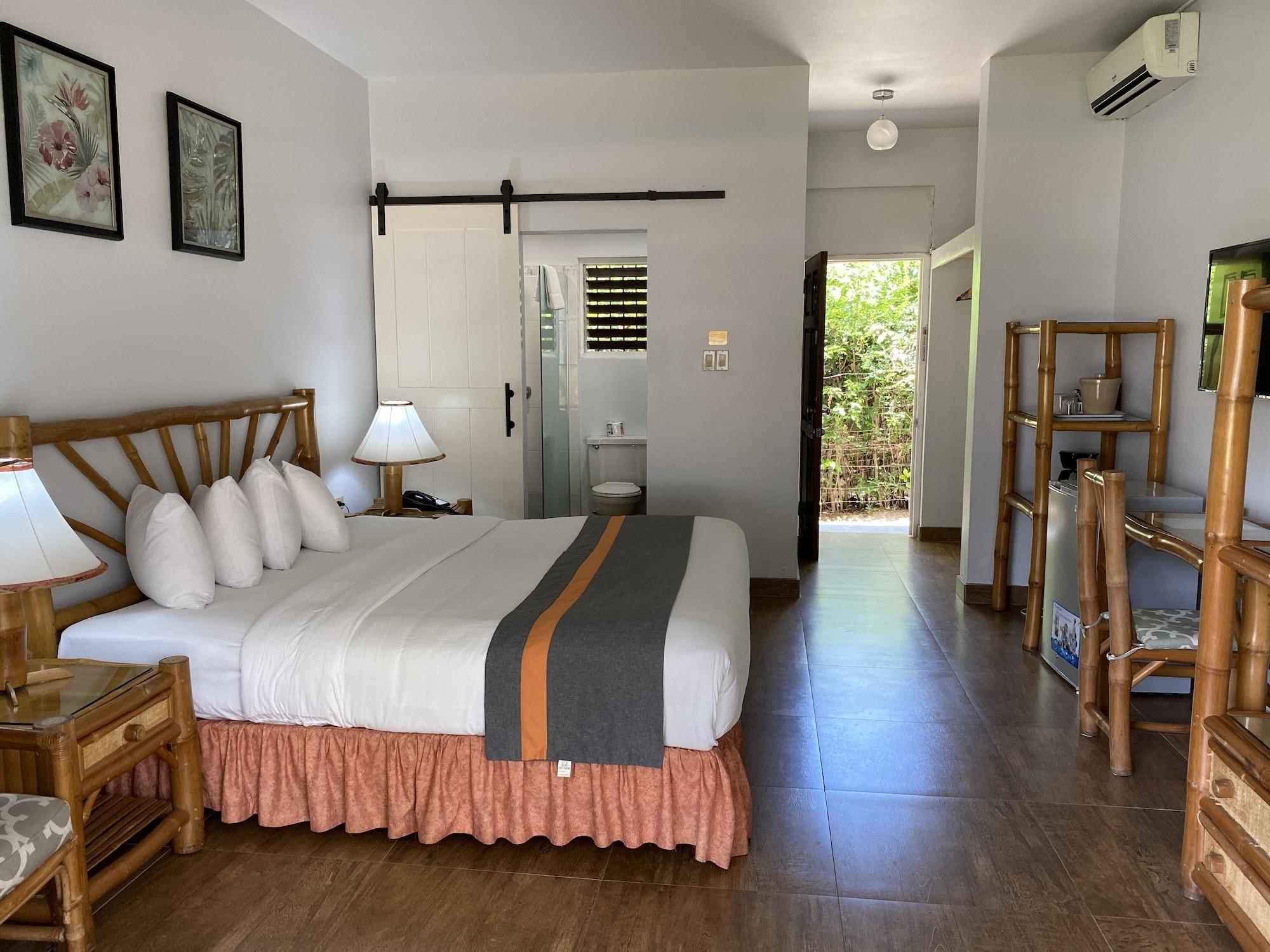 Toby'S Resort Montego Bay Exterior photo